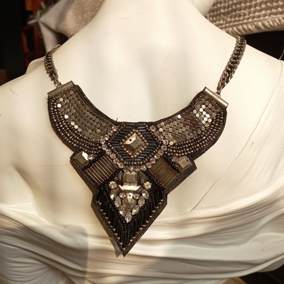 🎆 Black and Silver Statement Necklace - Picture 11 of 12
